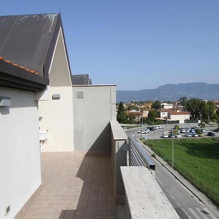 Apartament Attico Arrighi Lukka Zewnętrze zdjęcie