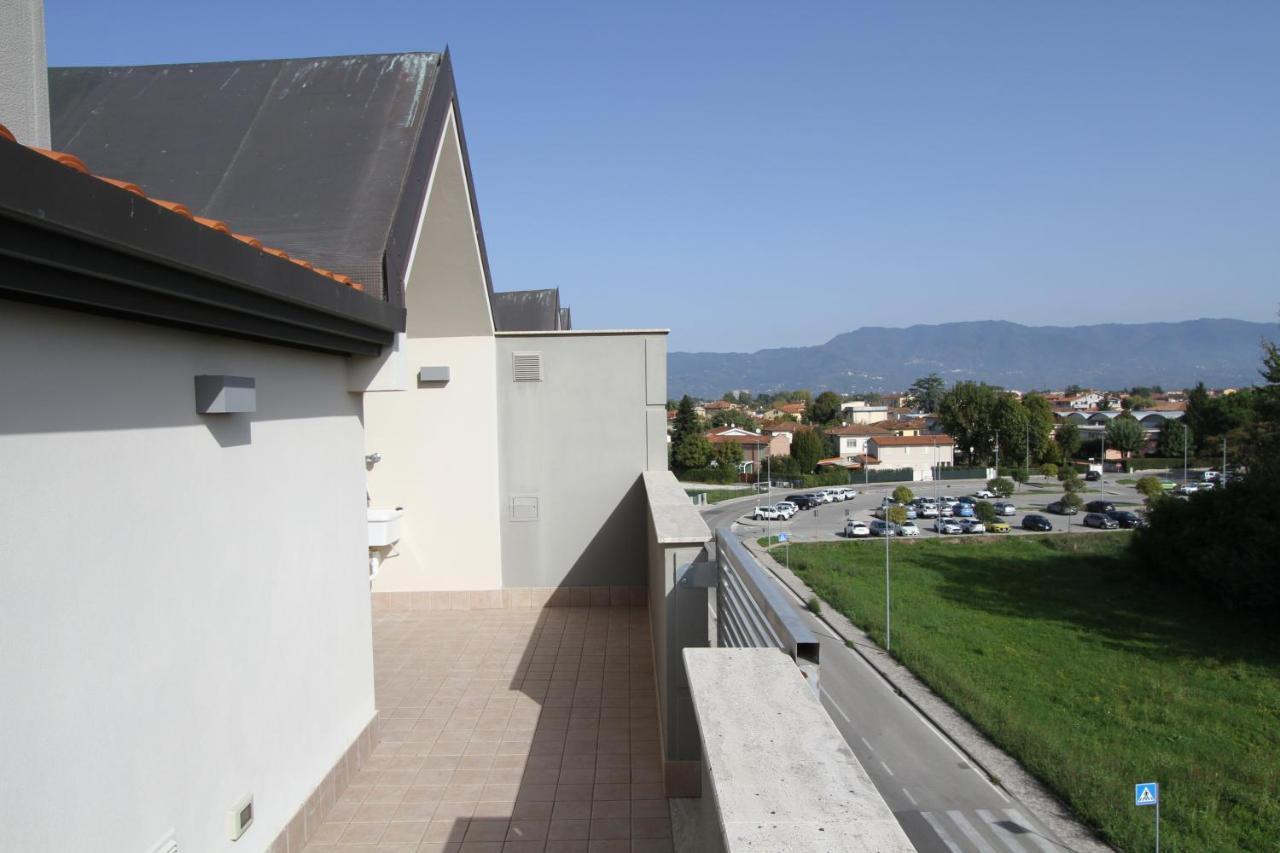Apartament Attico Arrighi Lukka Zewnętrze zdjęcie